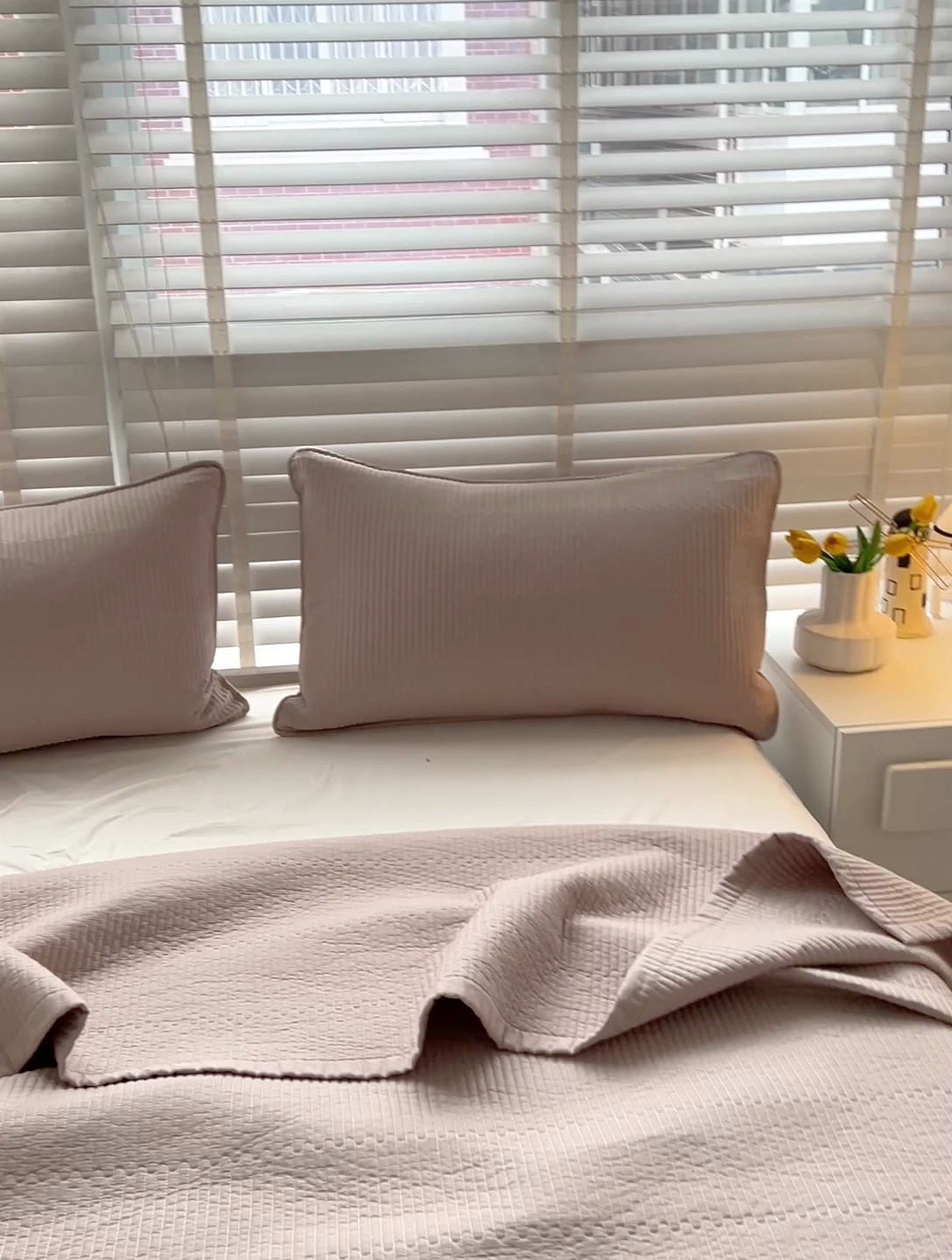 91家纺网 家纺一手货源 找家纺 羽爱家纺 2024新款双面纯色全棉水洗床盖 香槟色