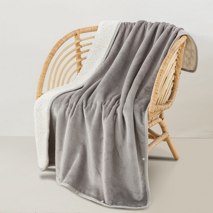 91家纺网 家纺一手货源 找家纺 美伦美焕 2024新款牛奶绒羊羔绒披肩毯 灰色