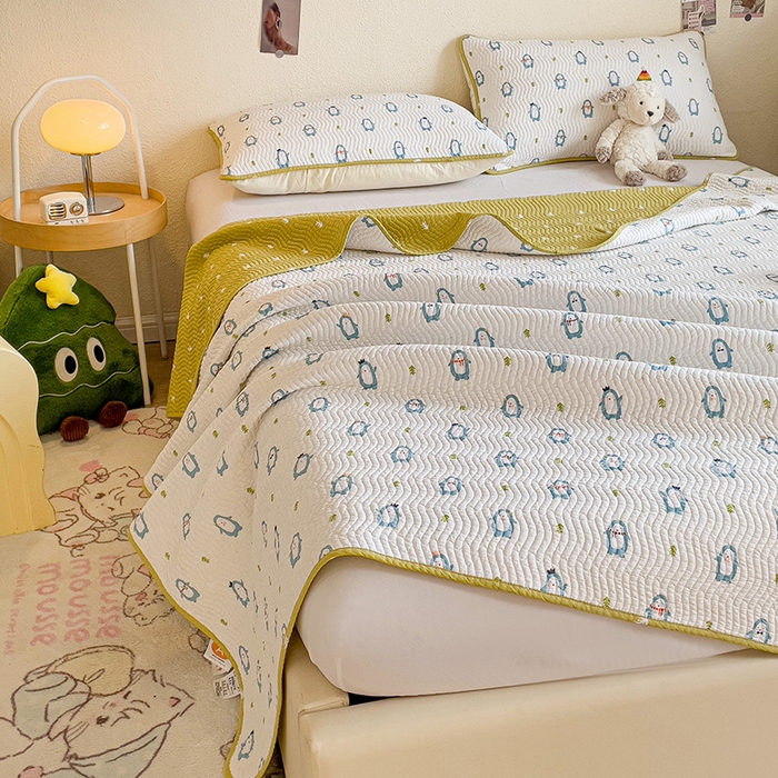 91家纺网 家纺一手货源 找家纺 羽爱家纺 2025全棉13372新疆棉花床盖四件套 肥宅企鹅