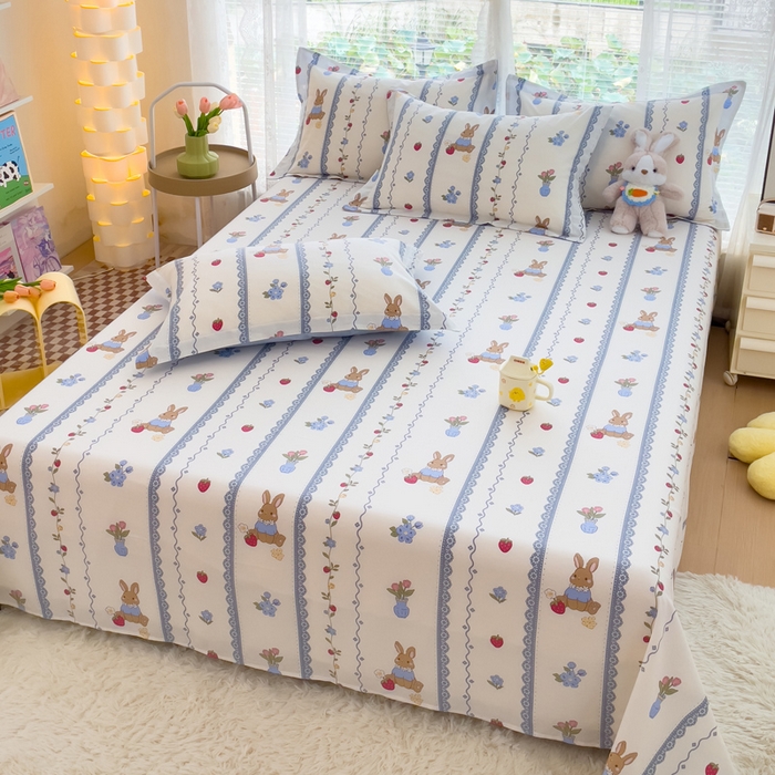 91家纺网 家纺一手货源 找家纺 春雨家居 2024新款全棉喷气印花系列单床单 草莓花期