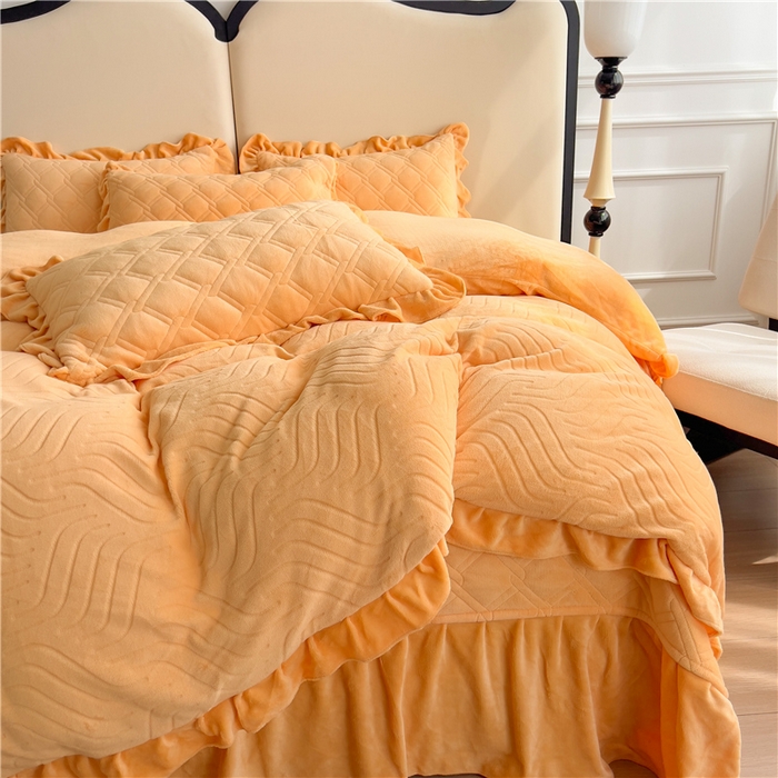 91家纺网 家纺一手货源 找家纺 十个点家纺 2024新款牛奶绒夹棉床盖四件套-唯美系列 唯美-秋桔