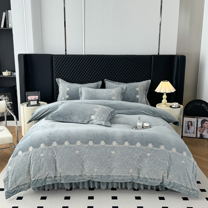 91家纺网 家纺一手货源 找家纺 （总）雪夫人 2024新款加厚宝宝绒蕾丝刺绣床裙款四件套-花颜