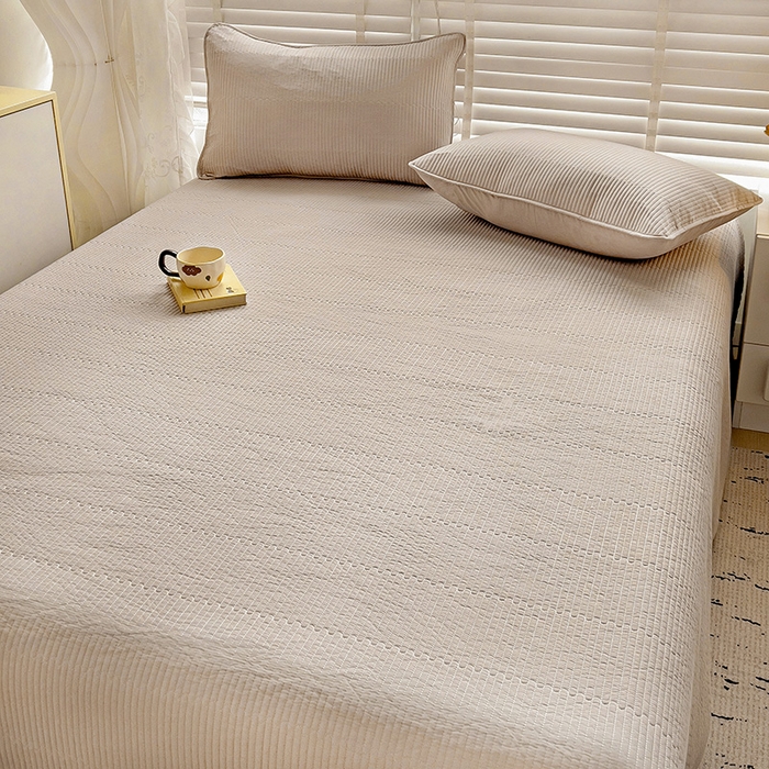 91家纺网 家纺一手货源 找家纺 羽爱家纺 2024新款双面纯色全棉水洗床盖 香槟色