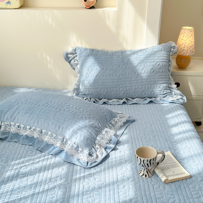 91家纺网 家纺一手货源 找家纺 淑女公社家纺 2024秋冬新款提花牛奶绒床盖款四件套 蝴蝶 蓝色