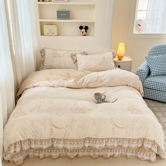 91家纺网 家纺一手货源 找家纺 淑女公社家纺 2024秋冬新款提花牛奶绒床盖款四件套 蝴蝶 卡其