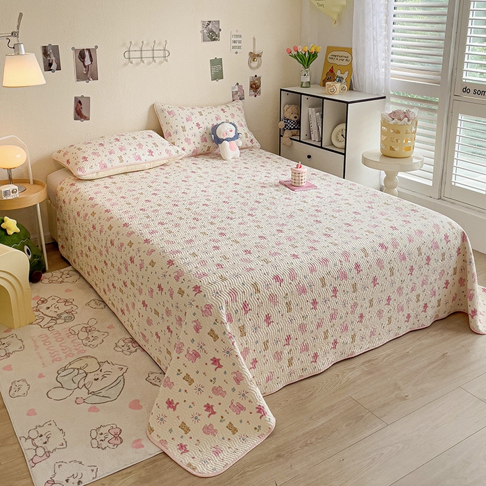 91家纺网 家纺一手货源 找家纺 羽爱家纺 2025全棉13372新疆棉花床盖三件套 粉色花火