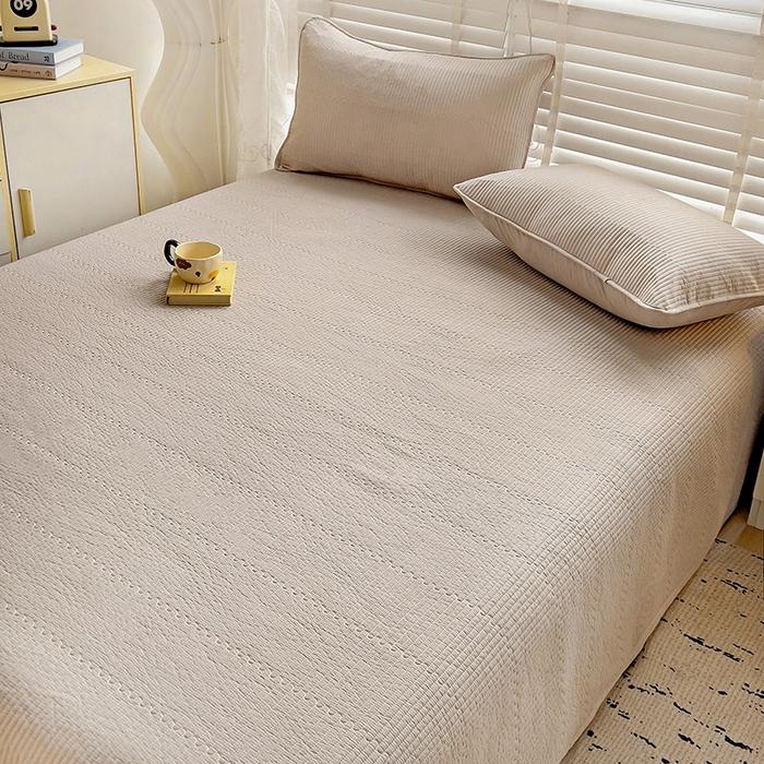 91家纺网 家纺一手货源 找家纺 羽爱家纺 2024新款双面纯色全棉水洗床盖 香槟色