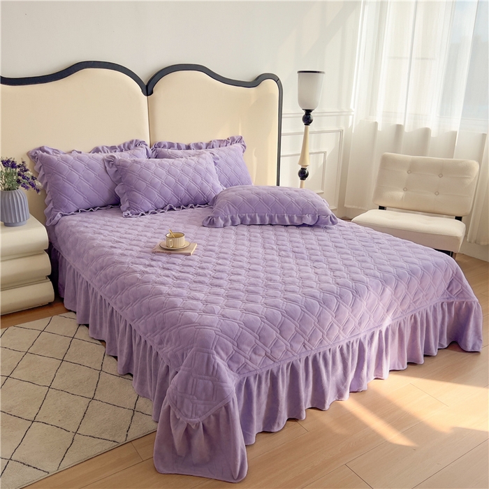 91家纺网 家纺一手货源 找家纺 十个点家纺 2024新款牛奶绒夹棉床盖三件套-唯美系列 唯美-樱紫