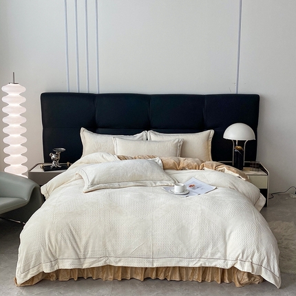 91家纺网 家纺一手货源 找家纺 美伦美焕 2024新款立体雕花压线四件套床盖四件套 米咖