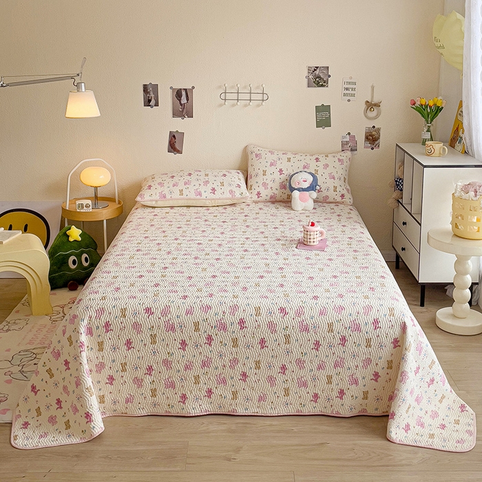 91家纺网 家纺一手货源 找家纺 羽爱家纺 2025全棉13372新疆棉花床盖三件套 粉色花火