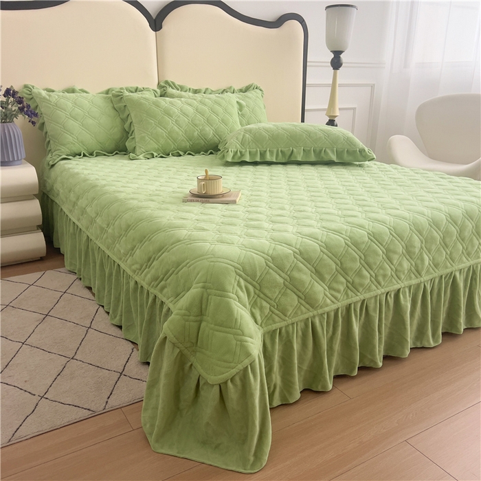 91家纺网 家纺一手货源 找家纺 十个点家纺 2024新款牛奶绒夹棉床盖三件套-唯美系列 唯美-果绿