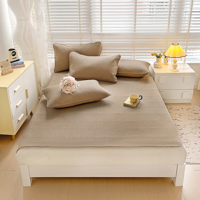 91家纺网 家纺一手货源 找家纺 羽爱2024新款全棉直角纯色床盖床垫 咖啡色