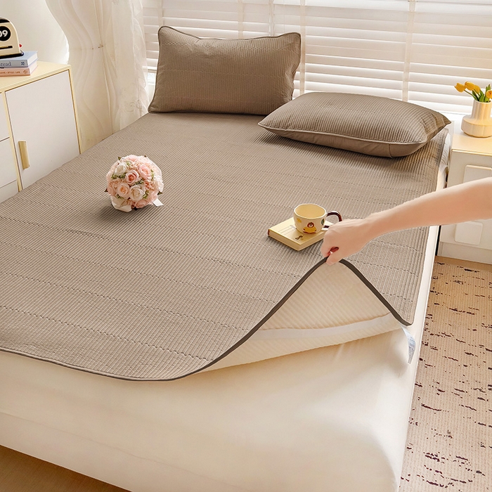 91家纺网 家纺一手货源 找家纺 羽爱2024新款全棉直角纯色床盖床垫 咖啡色