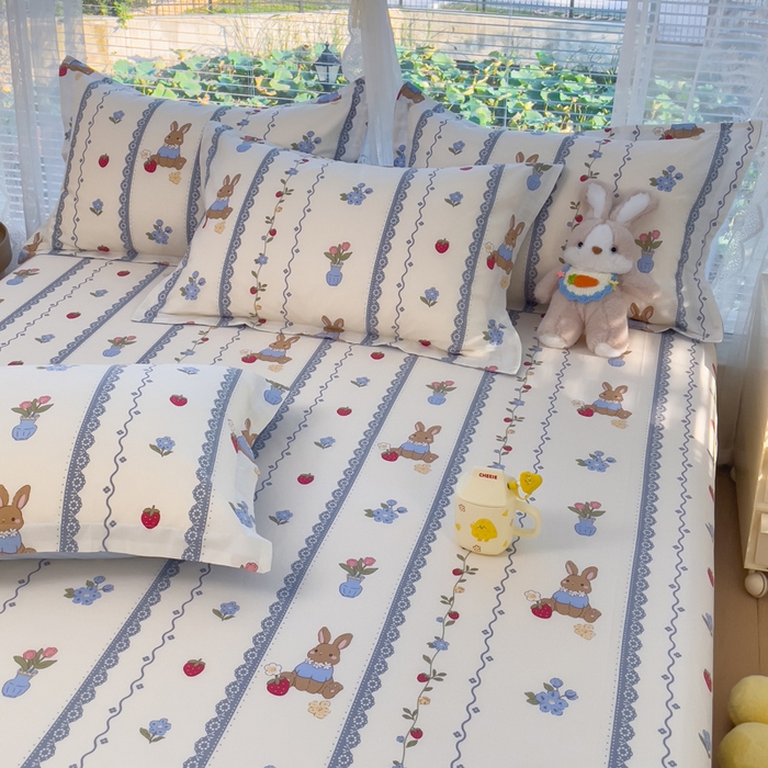 91家纺网 家纺一手货源 找家纺 春雨家居 2024新款全棉喷气印花系列单床笠 草莓花期