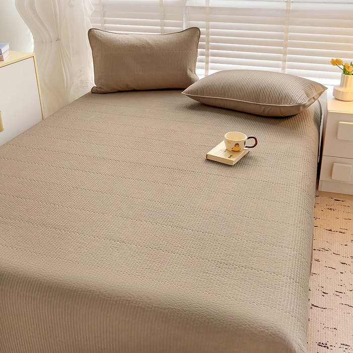 91家纺网 家纺一手货源 找家纺 羽爱家纺 2024新款双面纯色全棉水洗床盖 咖啡色