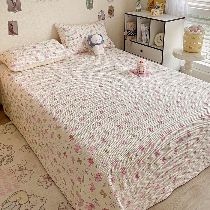 91家纺网 家纺一手货源 找家纺 羽爱家纺 2025全棉13372新疆棉花床盖三件套 粉色花火