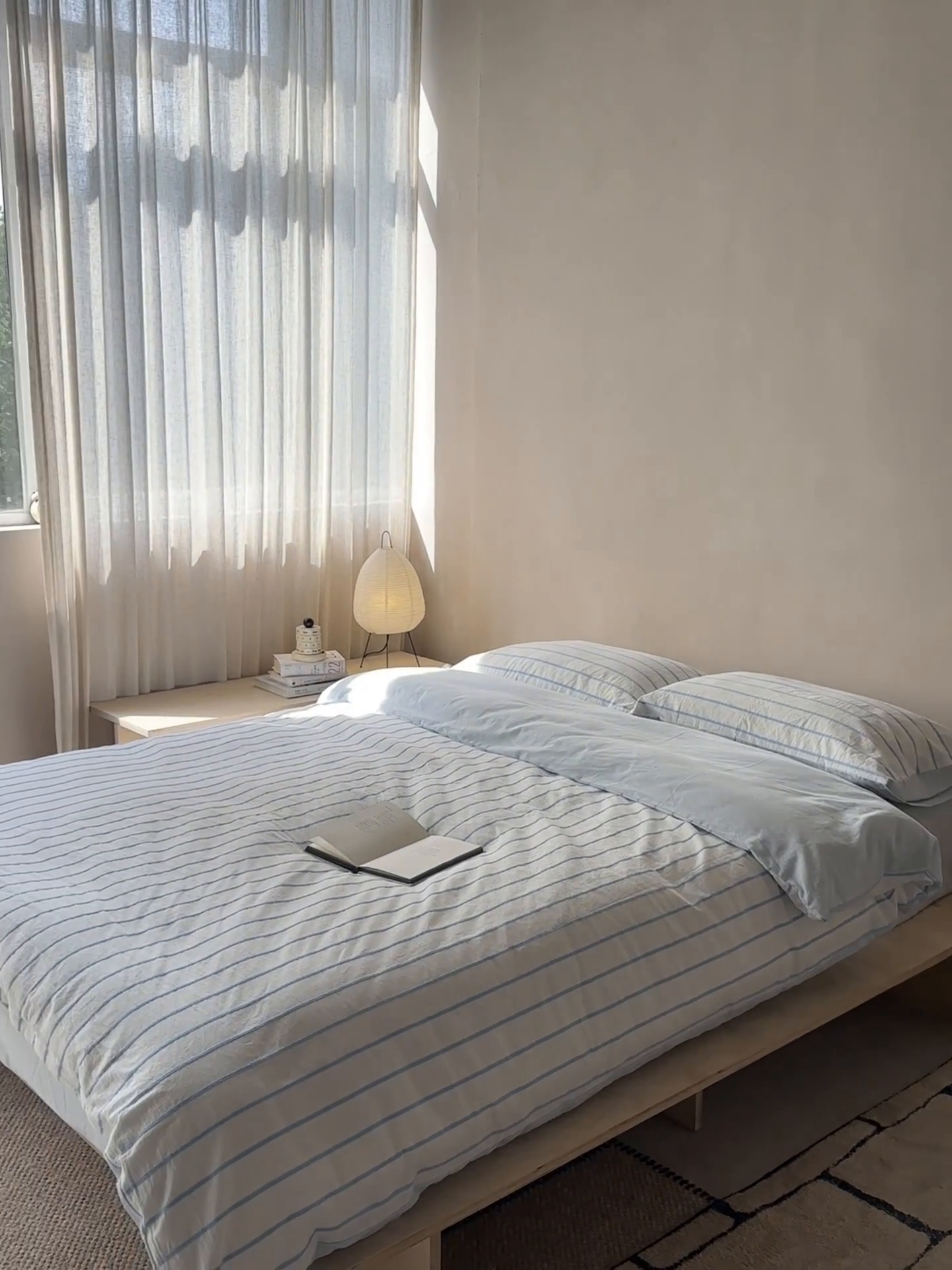 91家纺网 家纺一手货源 找家纺 （总）2024纯棉水洗棉简约四件套民宿风全棉提花被套纯色加大床单蓝色条纹三件套