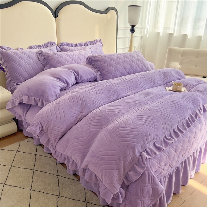 91家纺网 家纺一手货源 找家纺 十个点家纺 2024新款牛奶绒夹棉床盖四件套-唯美系列 唯美-樱紫