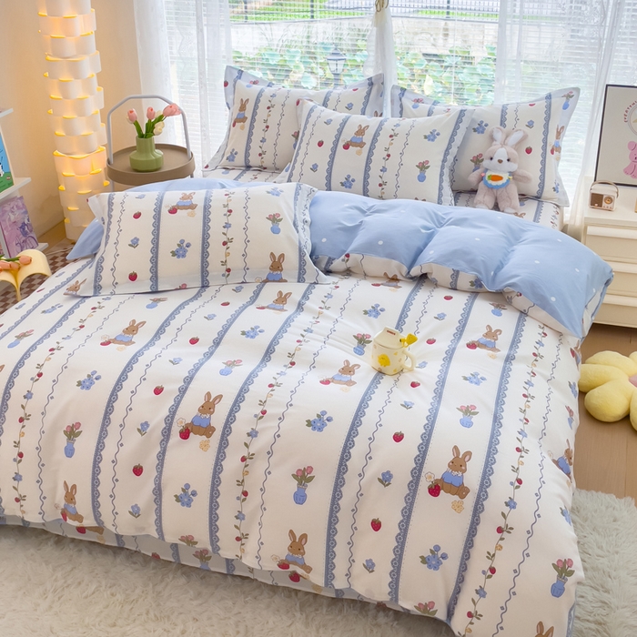 91家纺网 家纺一手货源 找家纺 春雨家居 2024新款全棉喷气印花系列单被套 草莓花期