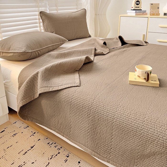 91家纺网 家纺一手货源 找家纺 羽爱家纺 2024新款双面纯色全棉水洗床盖 咖啡色