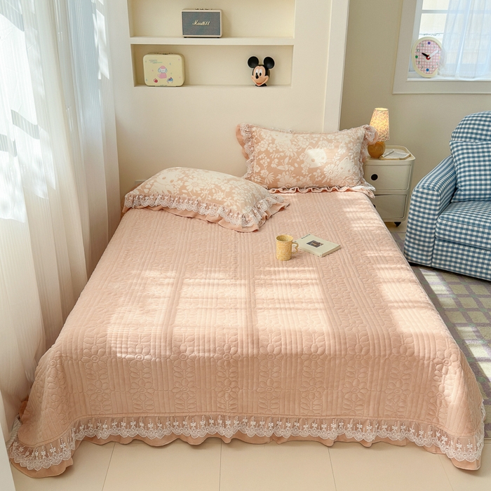 91家纺网 家纺一手货源 找家纺 淑女公社家纺 2024秋冬新款提花牛奶绒床盖款四件套 可爱猫 玉色