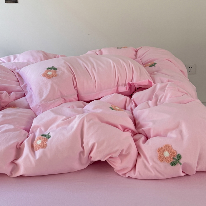 91家纺网 家纺一手货源 找家纺 布可家纺 2025新款水洗棉毛巾绣四件套 花儿朵朵-粉