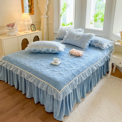 网红馆（ck家纺） 2025新款雕花绒床裙三件套-浪漫印记 浪漫印记-天蓝