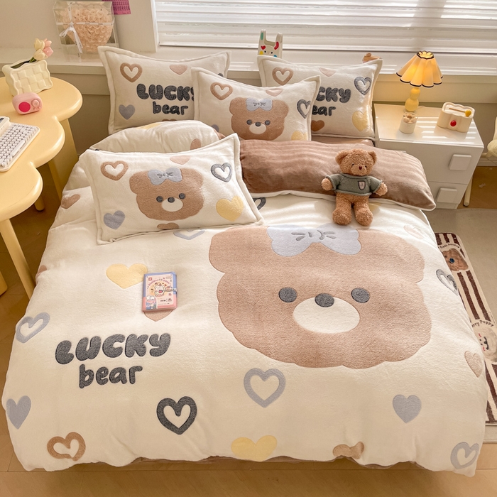 91家纺网 家纺一手货源 找家纺 川悦生活 2024新款大版雪花绒四件套-风格二 好运熊宝