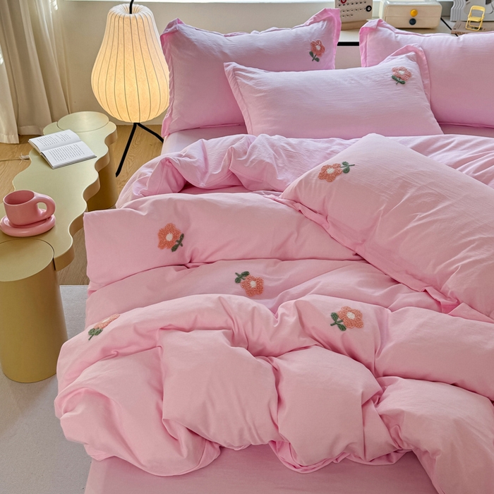 91家纺网 家纺一手货源 找家纺 布可家纺 2025新款水洗棉毛巾绣四件套 花儿朵朵-粉