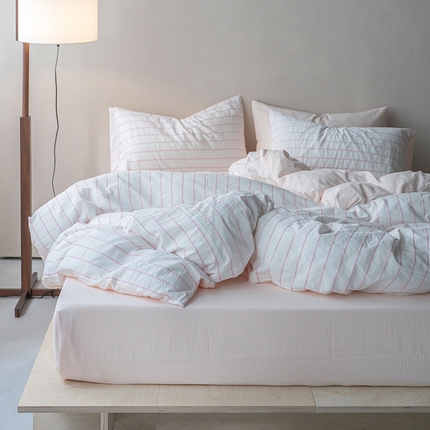 91家纺网 家纺一手货源 找家纺 （总）2024纯棉水洗棉简约四件套民宿风全棉提花被套纯色加大床单蓝色条纹三件套