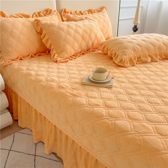 91家纺网 家纺一手货源 找家纺 十个点家纺 2024新款牛奶绒夹棉床盖三件套-唯美系列 唯美-秋桔