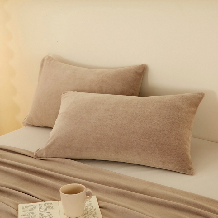 91家纺网 家纺一手货源 找家纺 棉乐町 2025新款纯色牛奶绒床单素色床单跨境外贸直播爆款 茶咖色