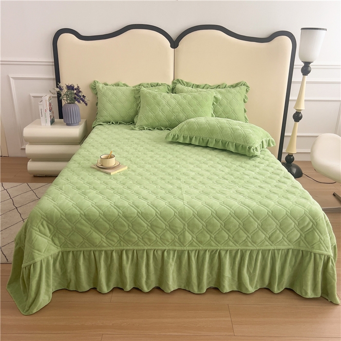 91家纺网 家纺一手货源 找家纺 十个点家纺 2024新款牛奶绒夹棉床盖三件套-唯美系列 唯美-果绿