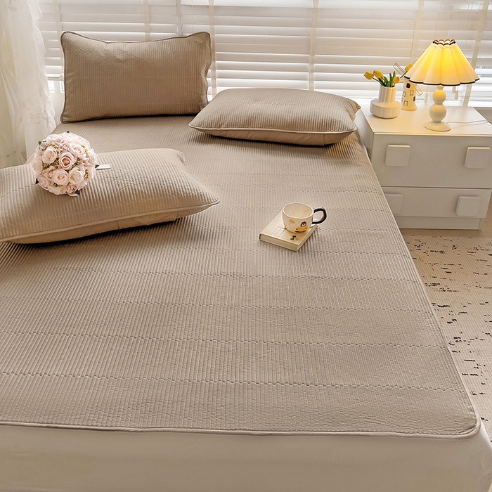 91家纺网 家纺一手货源 找家纺 羽爱2024新款全棉直角纯色床盖床垫 咖啡色