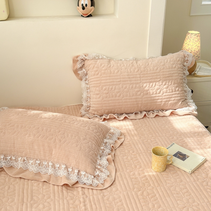 91家纺网 家纺一手货源 找家纺 淑女公社家纺 2024秋冬新款提花牛奶绒床盖款四件套 可爱猫 玉色