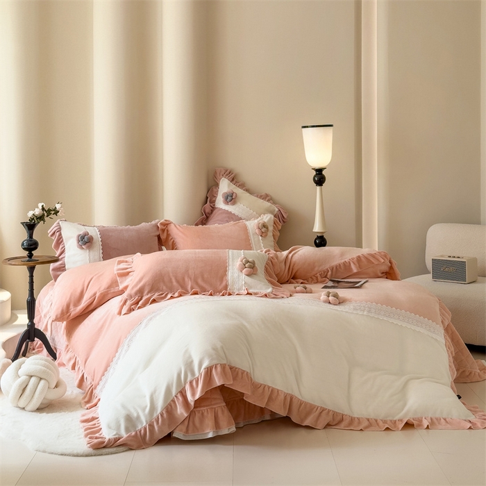 91家纺网 家纺一手货源 找家纺 （总）佰织鑫家居 2024秋冬新款高克重全消光牛奶绒床盖款四件套爱丽丝系列