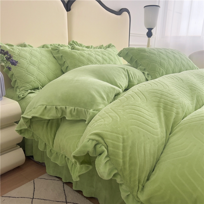 91家纺网 家纺一手货源 找家纺 十个点家纺 2024新款牛奶绒夹棉床盖四件套-唯美系列 唯美-果绿