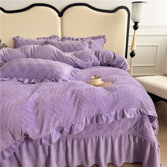 91家纺网 家纺一手货源 找家纺 十个点家纺 2024新款牛奶绒夹棉床盖四件套-唯美系列 唯美-樱紫