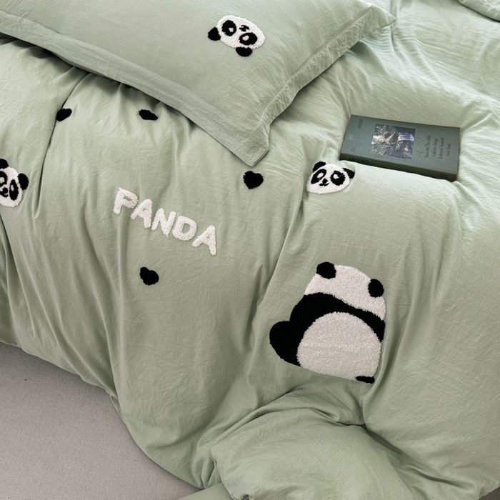 91家纺网 家纺一手货源 找家纺 布可家纺 2025新款水洗棉毛巾绣四件套 熊猫嘟嘟-绿