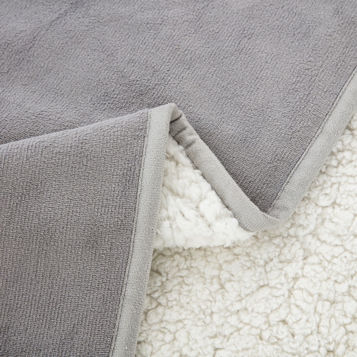 91家纺网 家纺一手货源 找家纺 美伦美焕 2024新款牛奶绒羊羔绒披肩毯 灰色