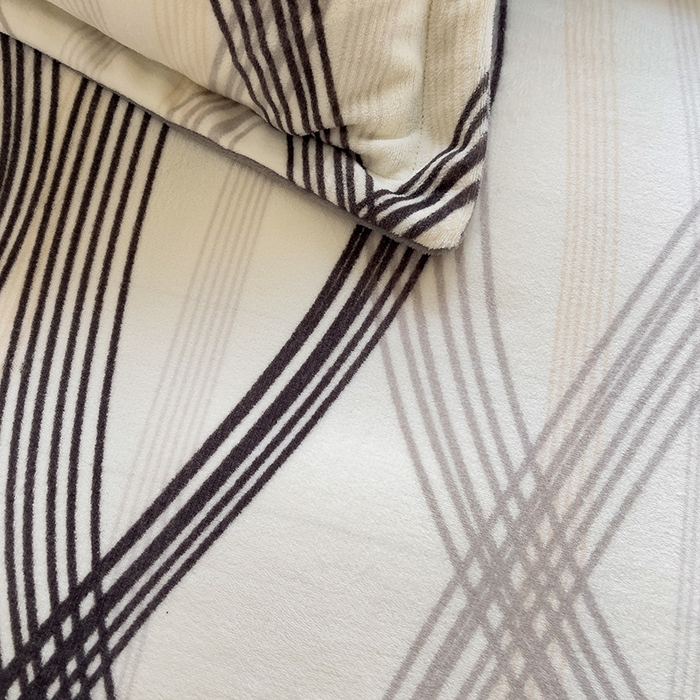 91家纺网 家纺一手货源 找家纺 乐童家纺 2024新款跑量款牛奶绒床裙四件套 波浪