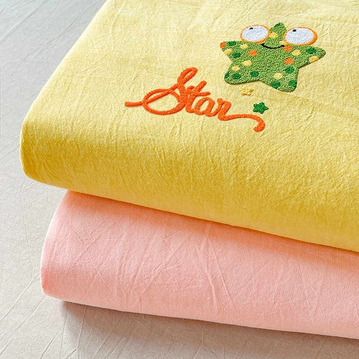 91家纺网 家纺一手货源 找家纺 3C 2024新款全棉色织水洗棉可爱毛巾绣床笠 组合图