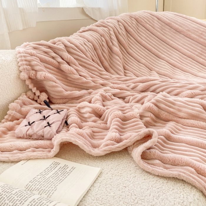 91家纺网 家纺一手货源 找家纺 潮邦创意家居 2025新款澳密绒双面加厚毯毛毯盖毯 澳密绒-粉色