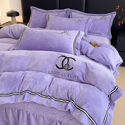 言熙居 2024新款加厚刺绣牛奶绒床盖纯色刺绣四件套 山茶花-紫