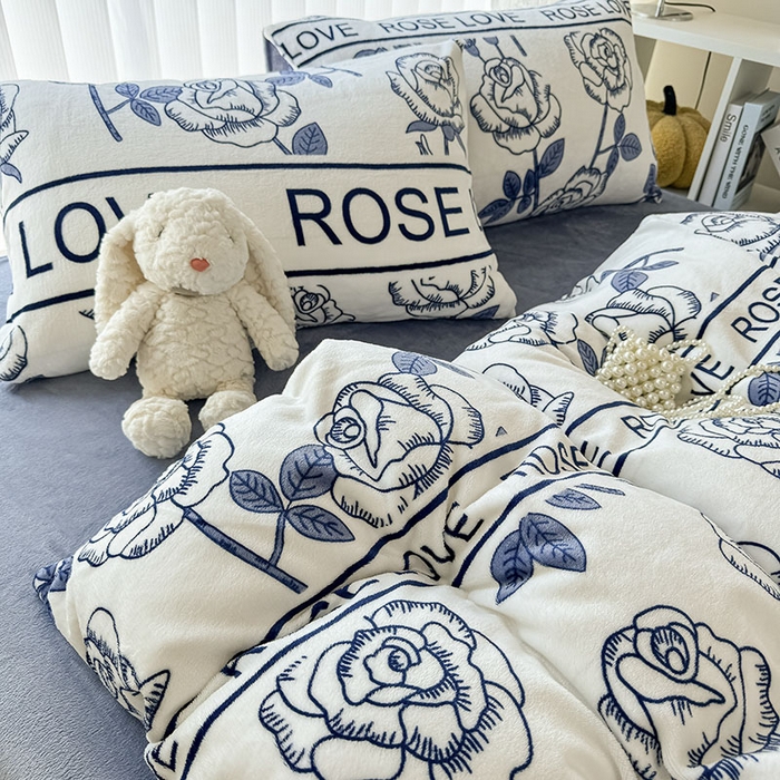 91家纺网 家纺一手货源 找家纺 梓瑄家居 2024新款高克重秋冬加厚印花牛奶绒单枕套 青花瓷