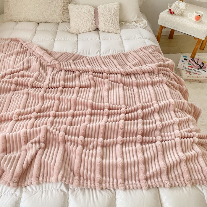 91家纺网 家纺一手货源 找家纺 潮邦创意家居 2025新款澳密绒双面加厚毯毛毯盖毯 澳密绒-粉色