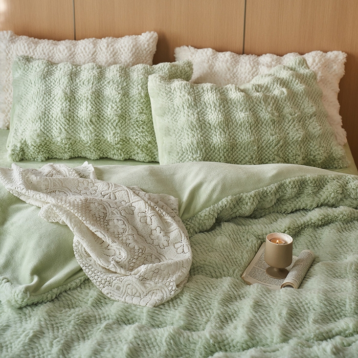 91家纺网 家纺一手货源 找家纺 安哆啦家纺 2024新款高克重10斤轻奢托斯卡纳兔毛绒喷花泡泡牛奶绒四件套 喷花-薄荷绿