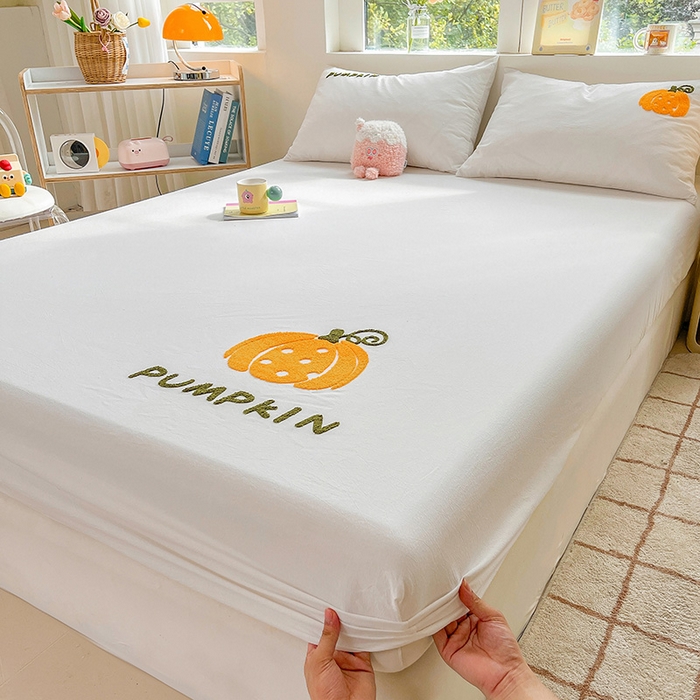 91家纺网 家纺一手货源 找家纺 3C 2024新款全棉色织水洗棉可爱毛巾绣床笠 小南瓜-白