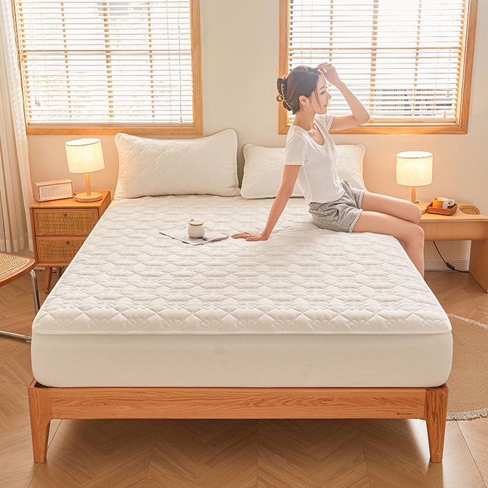 91家纺网 家纺一手货源 找家纺 3C 2024新款全棉水洗棉夹棉床笠-浅语系列 浅语-云朵白