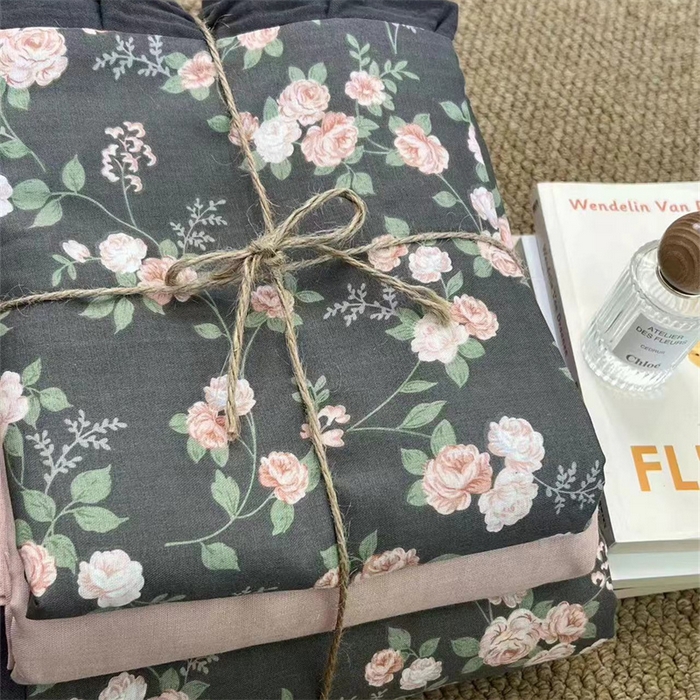 91家纺网 家纺一手货源 找家纺 荣轩 2024新款全棉印花双层纱四件套 皱皱纱花边款 花边墨池丹花